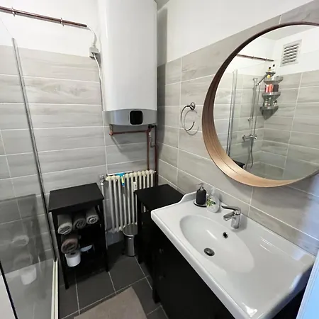 Spacious 2 Bedroom App In The Center With Balcony * Gante