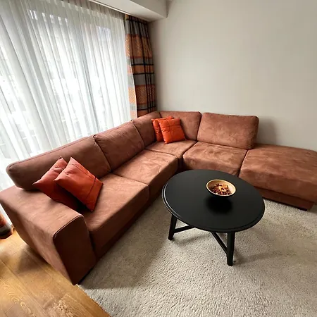 Spacious 2 Bedroom App In The Center With Balcony Apartamento